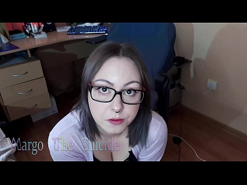 ❤️ Chica sexy con gafas chupa consolador profundamente en la cámara ❤️❌ Porno en es.marketapp.top ❌️